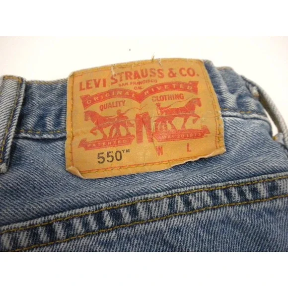 Levi's 550 Jeans Mens 46x32 Blue Denim Relaxed Fit Light Wash Straight - Picture 6 of 13